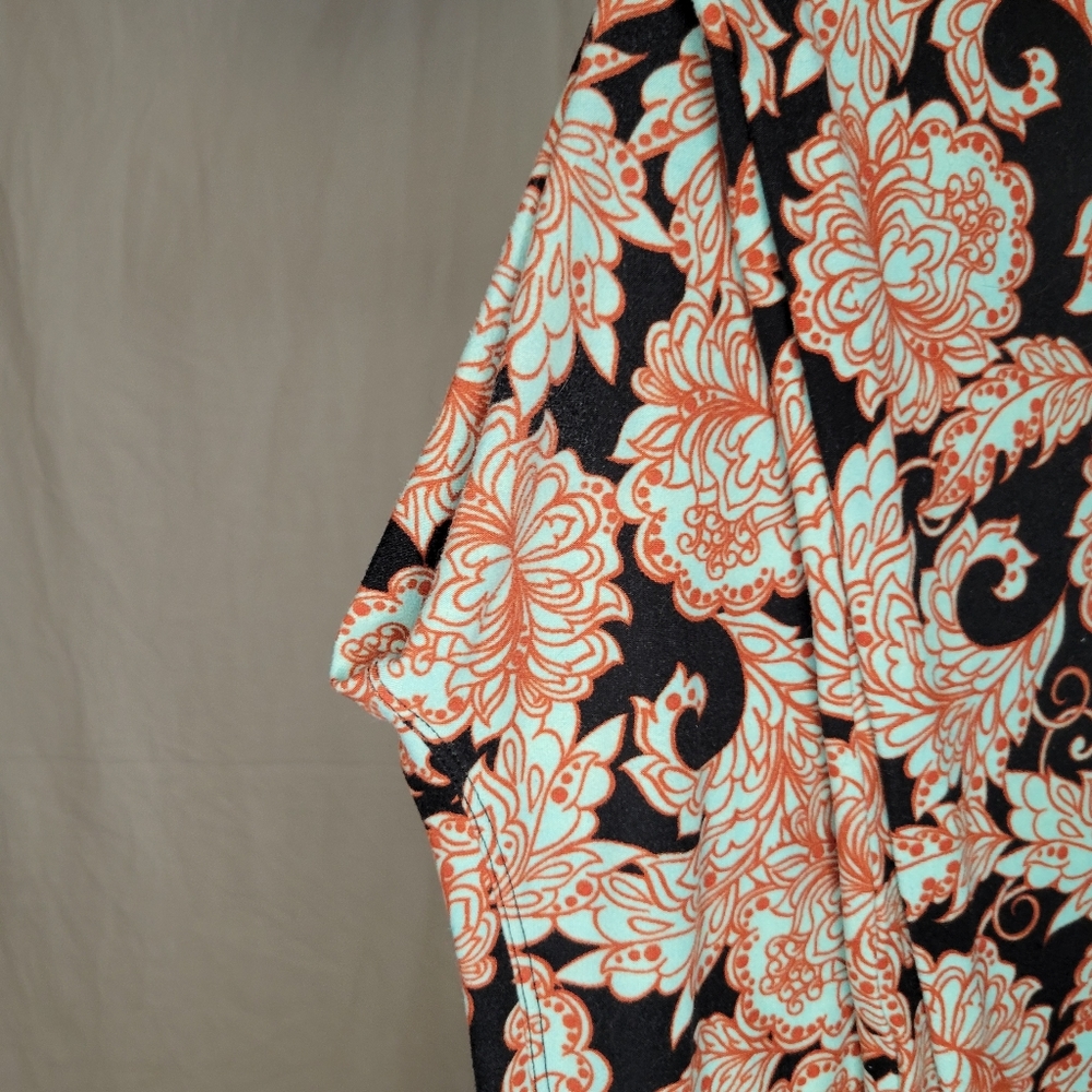 LuLaRoe Leggings - Picture 2 of 3